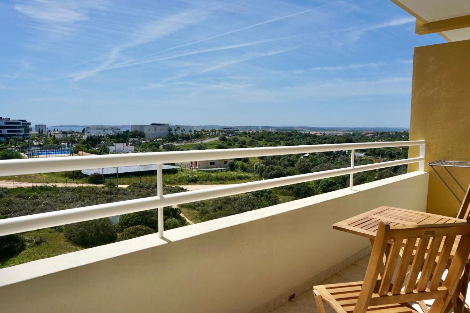 Cozy Alvor Retreat - Sunset Balcony, Wi-Fi & Ac Apartment Exterior photo